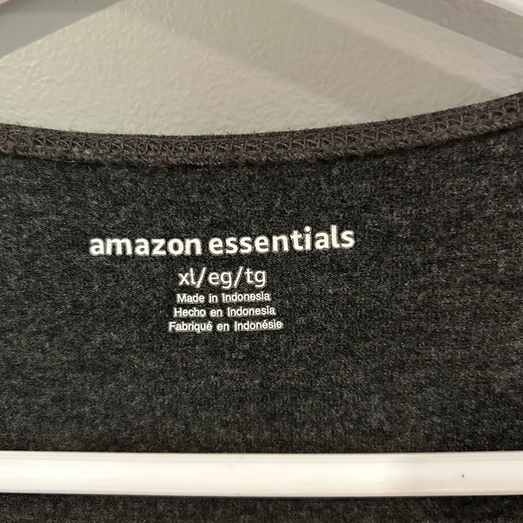 Soft flattering light weight tunic - Picture 2 of 3